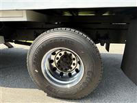 2011 Freightliner M2