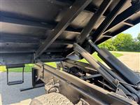 2011 Freightliner M2