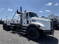 2010 Mack GU (Granite)
