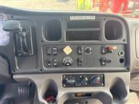 2013 Freightliner M2