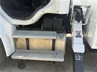 2010 Freightliner M2