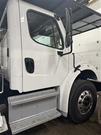 2018 Freightliner M2