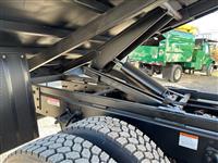 2014 Freightliner M2 106