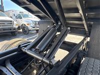 2001 International 4700