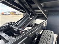 2011 Freightliner M2