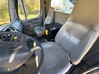 2010 Freightliner M2