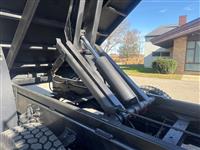 2011 Freightliner M2