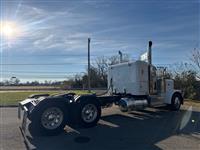 2020 Peterbilt 389
