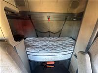 2016 Freightliner Cascadia