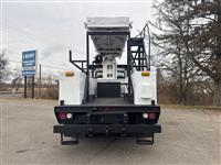 2006 Freightliner M2