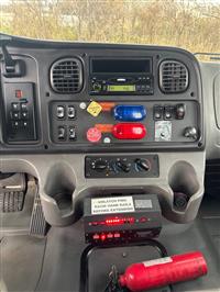 2006 Freightliner M2