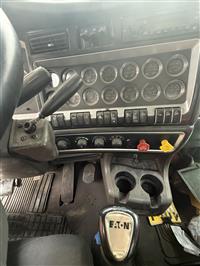 2012 Kenworth T8 Series