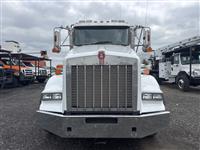 2012 Kenworth T8 Series