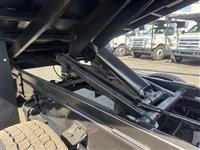 2014 Freightliner M2