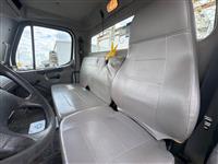 2015 Freightliner M2 106