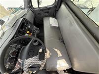 2010 Freightliner M2