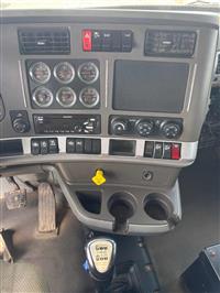 2016 Kenworth T880