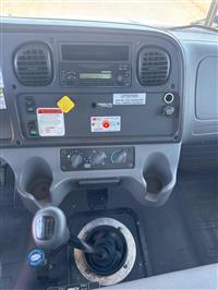 2014 Freightliner M2 106