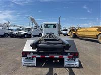 2013 Peterbilt 348
