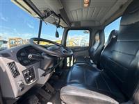 2013 Peterbilt 348