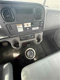 2018 Freightliner M2