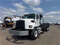2016 Freightliner 108SD