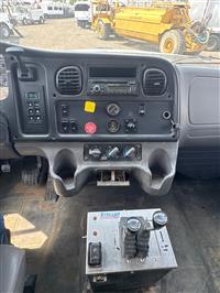 2016 Freightliner 108SD