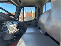 2016 Freightliner M2