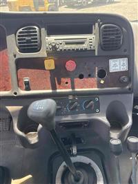 2008 Freightliner M2