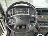 2015 Freightliner M2 106