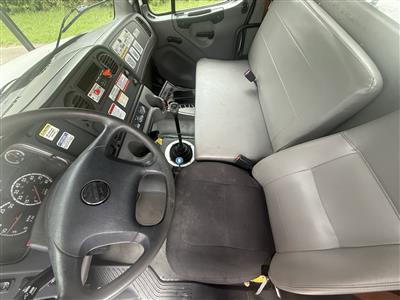 2011 Freightliner M2