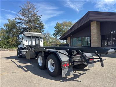 2016 Freightliner 108SD