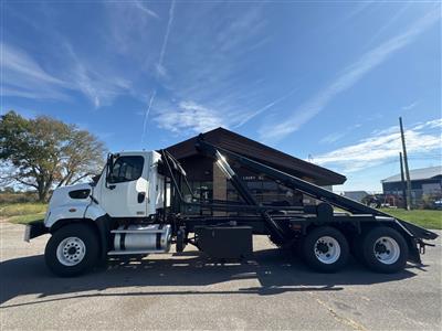 2016 Freightliner 108SD