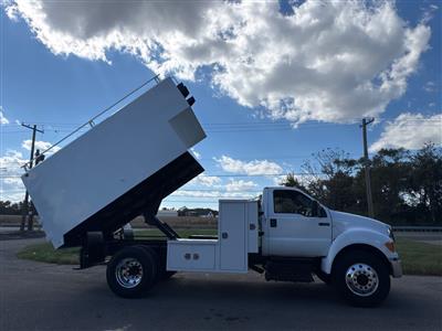 2011 Ford F750