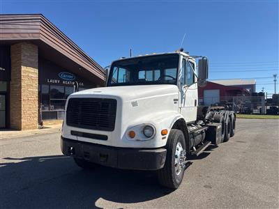 2004 Freightliner FL112