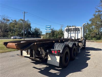 2004 Freightliner FL112