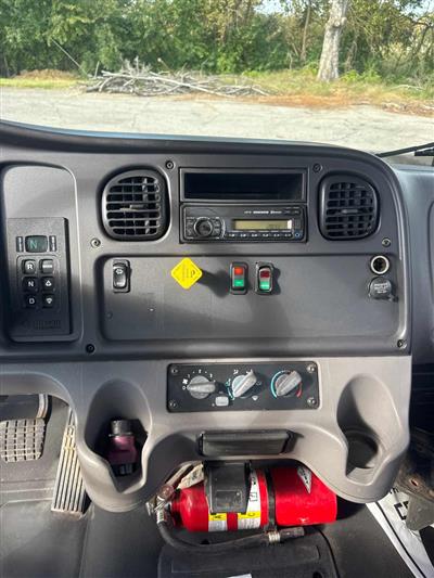 2016 Freightliner M2