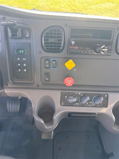 2018 Freightliner M2