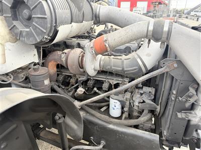 2005 Mack CV