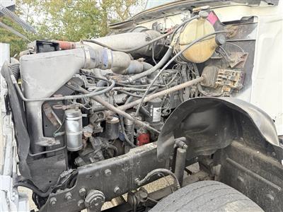 2005 Mack CV