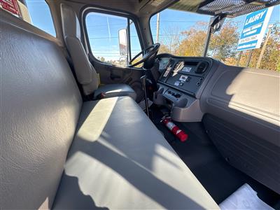 2016 Freightliner M2