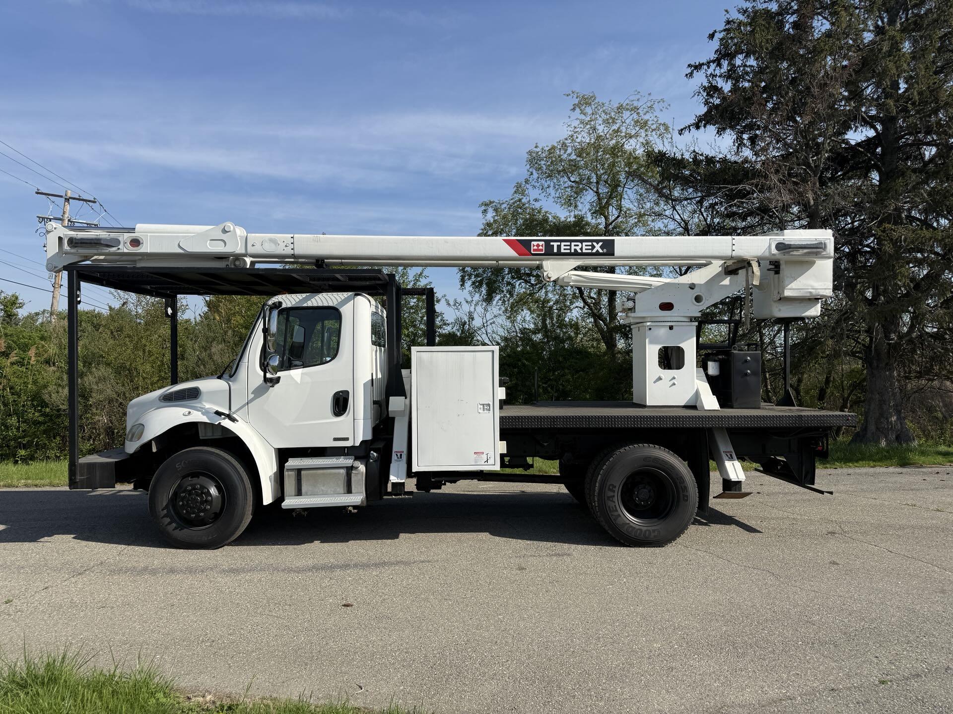 2012 Freightliner M2