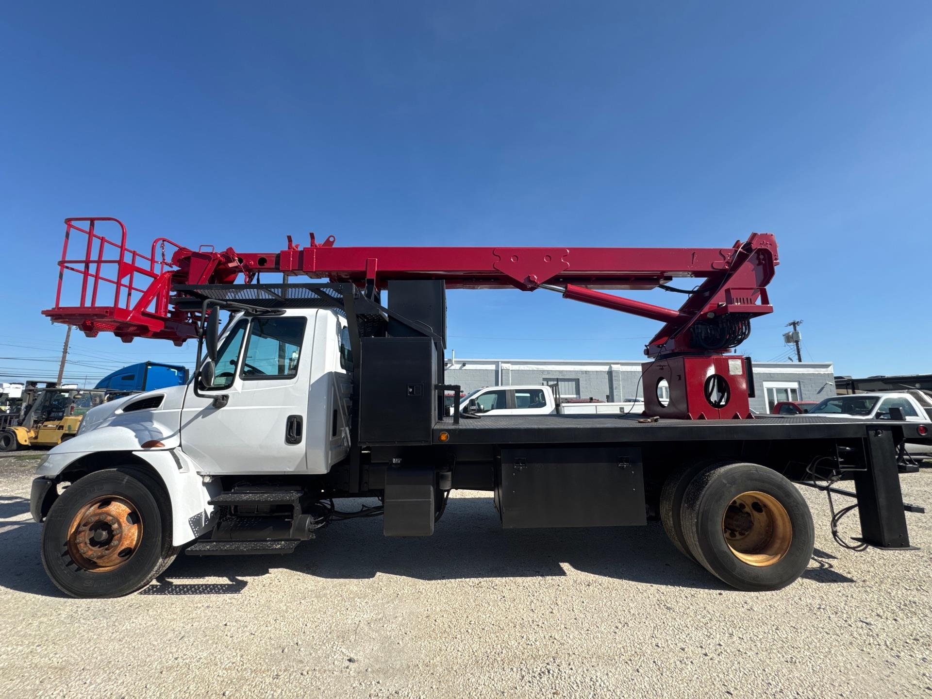2004 International MA025