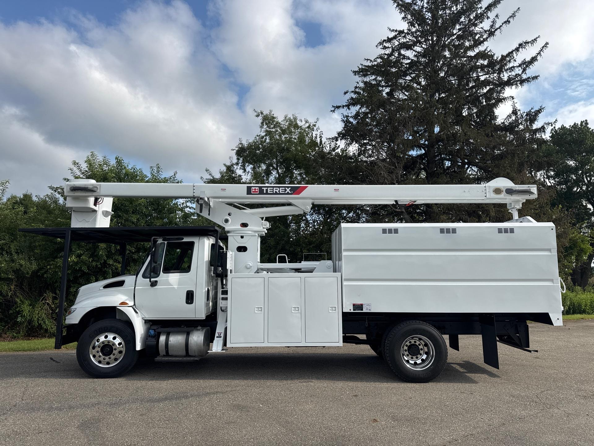 2017 International MA025