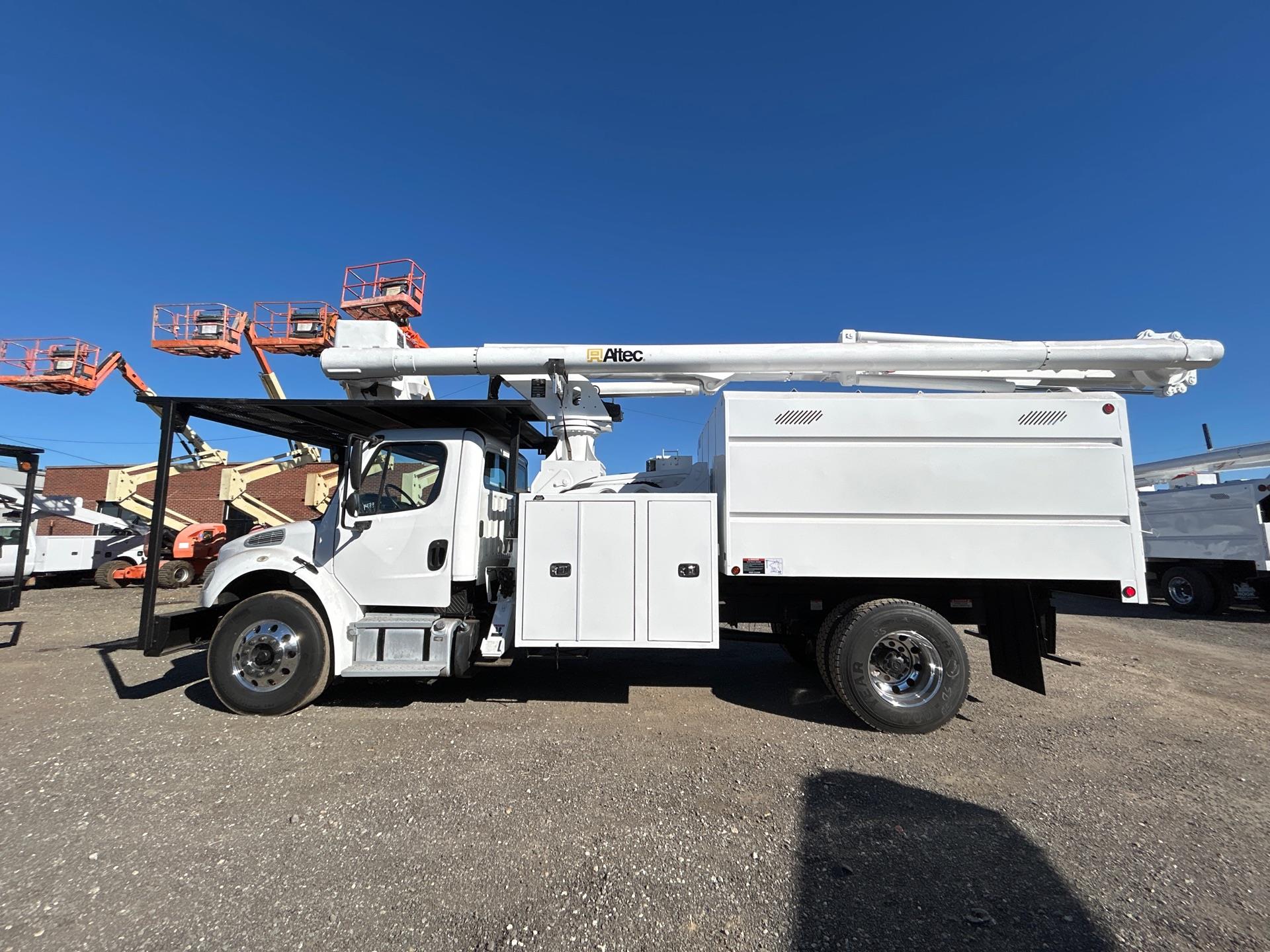 2014 Freightliner M2 106