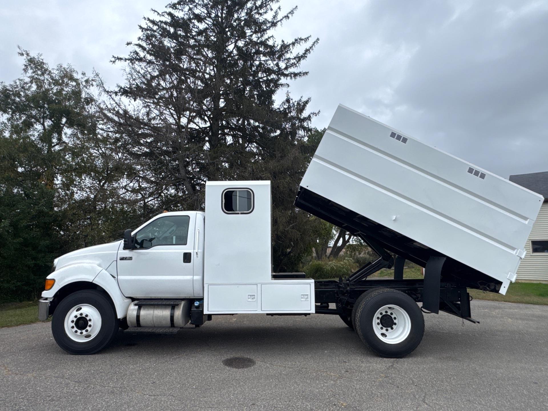 2013 Ford F-750