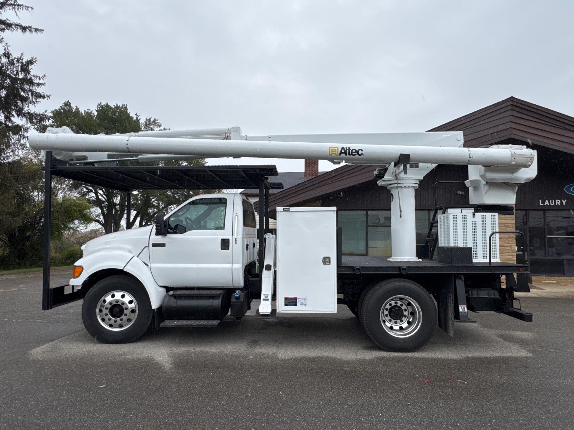 2011 Ford F750