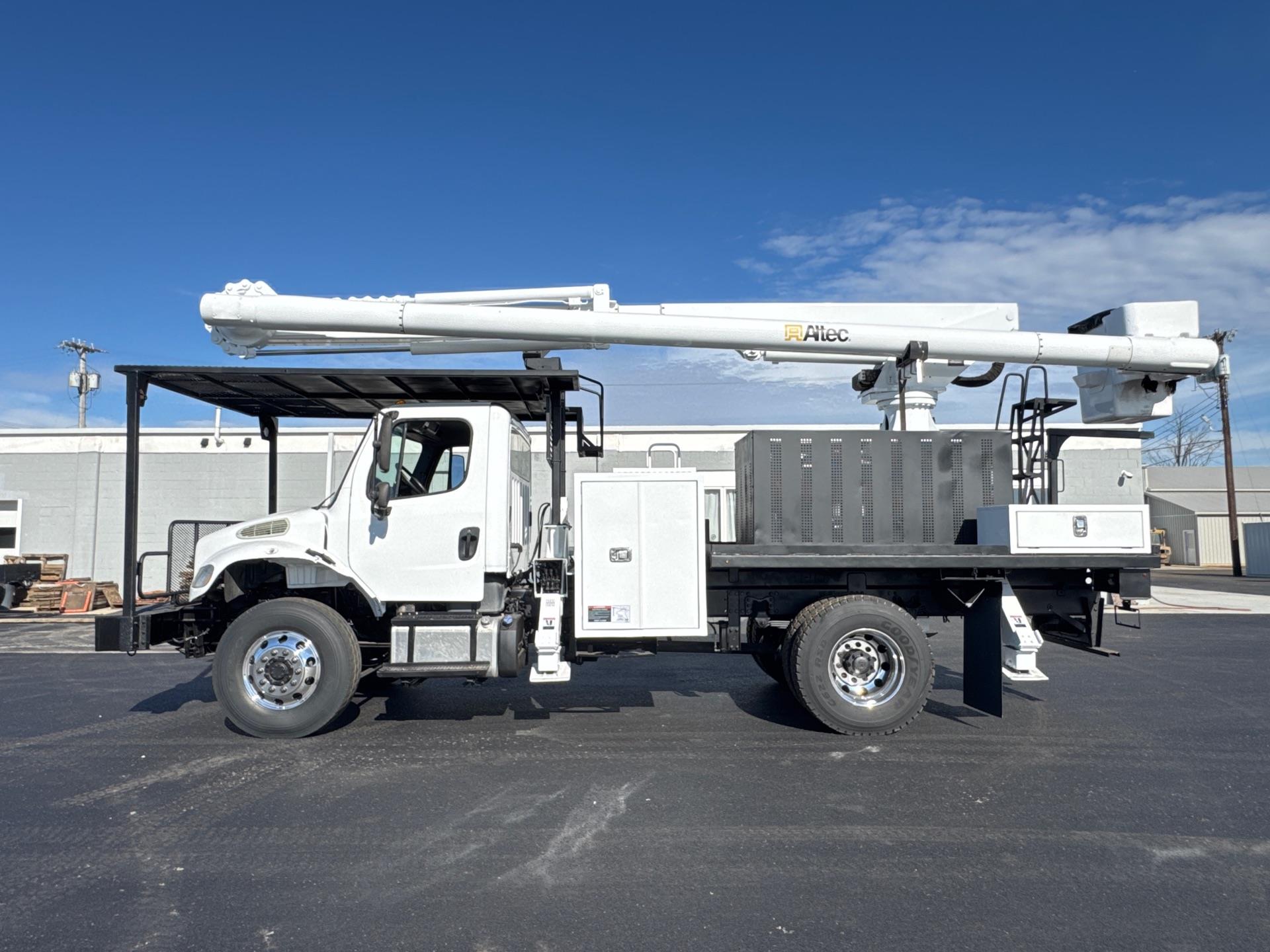 2017 Freightliner M2