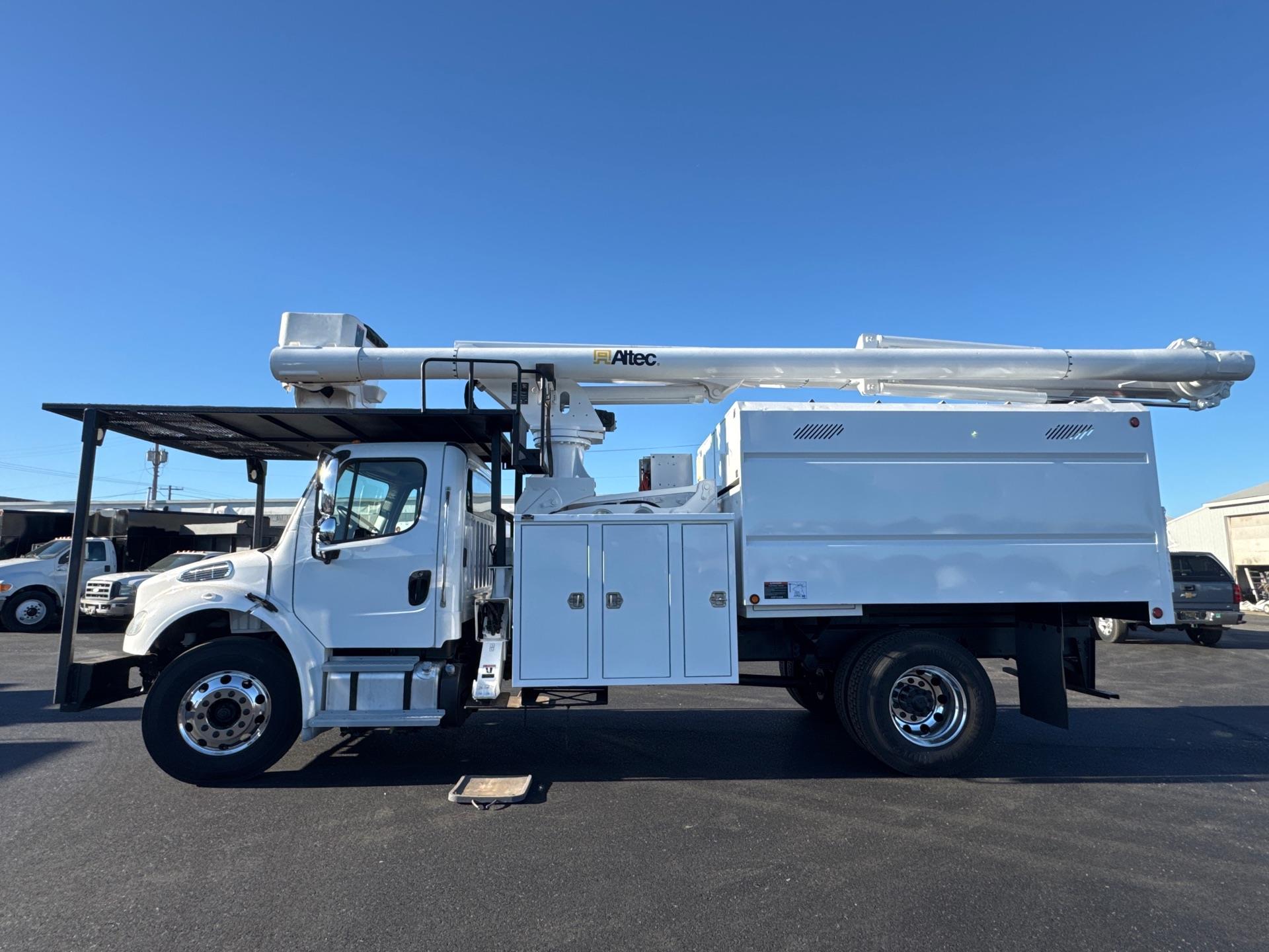 2016 Freightliner M2