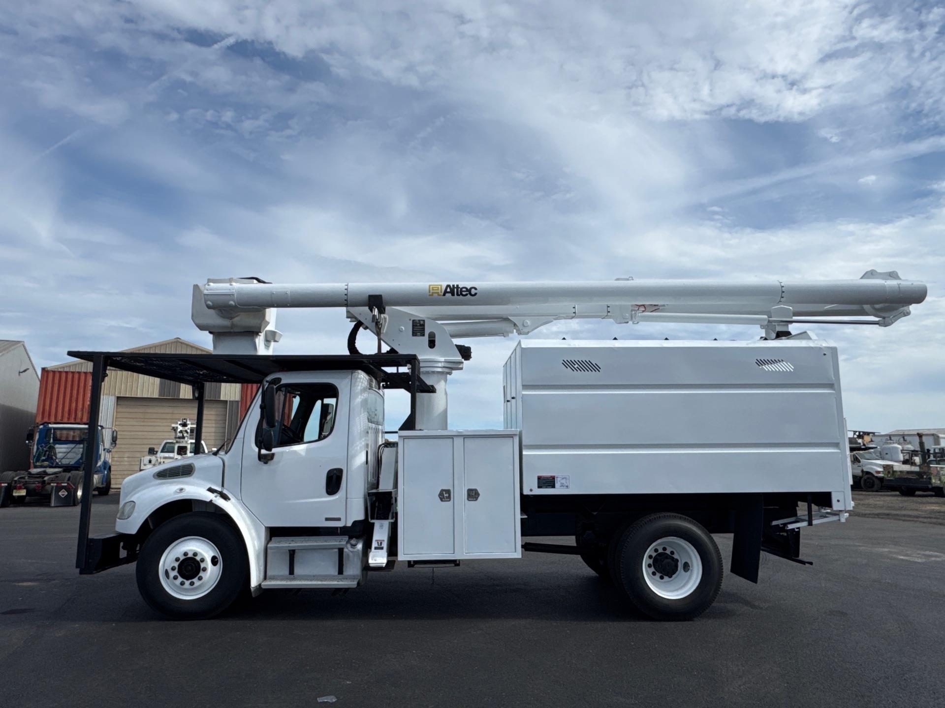 2011 Freightliner M2